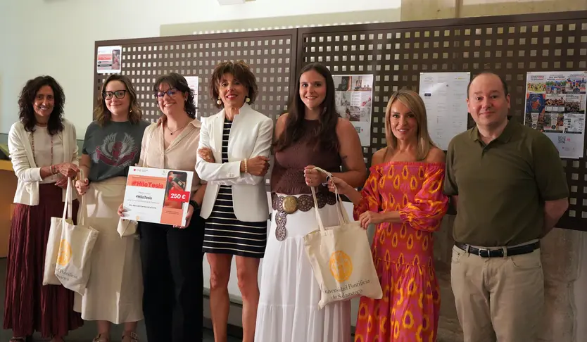 Participantes y jurado del concurso #HiloTesis 2026 | Universidad Pontificia de Salamanca