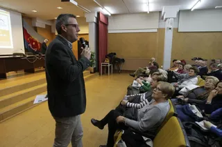 La Universidad de la Experiencia pregunta si las ciudades educan