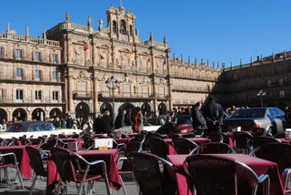 Exposición de vehículos en la Plaza Mayor por el Día del Guardia Urbano