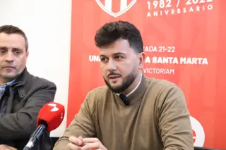 Presentación de Astu como nuevo director deportivo del Santa Marta