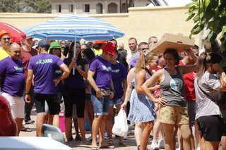 Doñinos, Paella en el pabellón municipal.