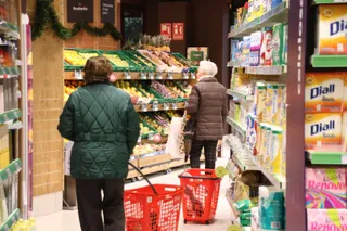 Mujeres en un supermercado