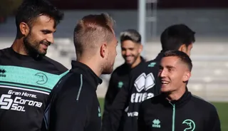 Los futbolistas de Unionistas, muy alegres durante la sesión del jueves / FOTO SALAMANCA24HORAS.COM