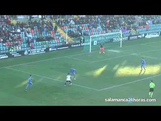 Césped helado en el Helmántico