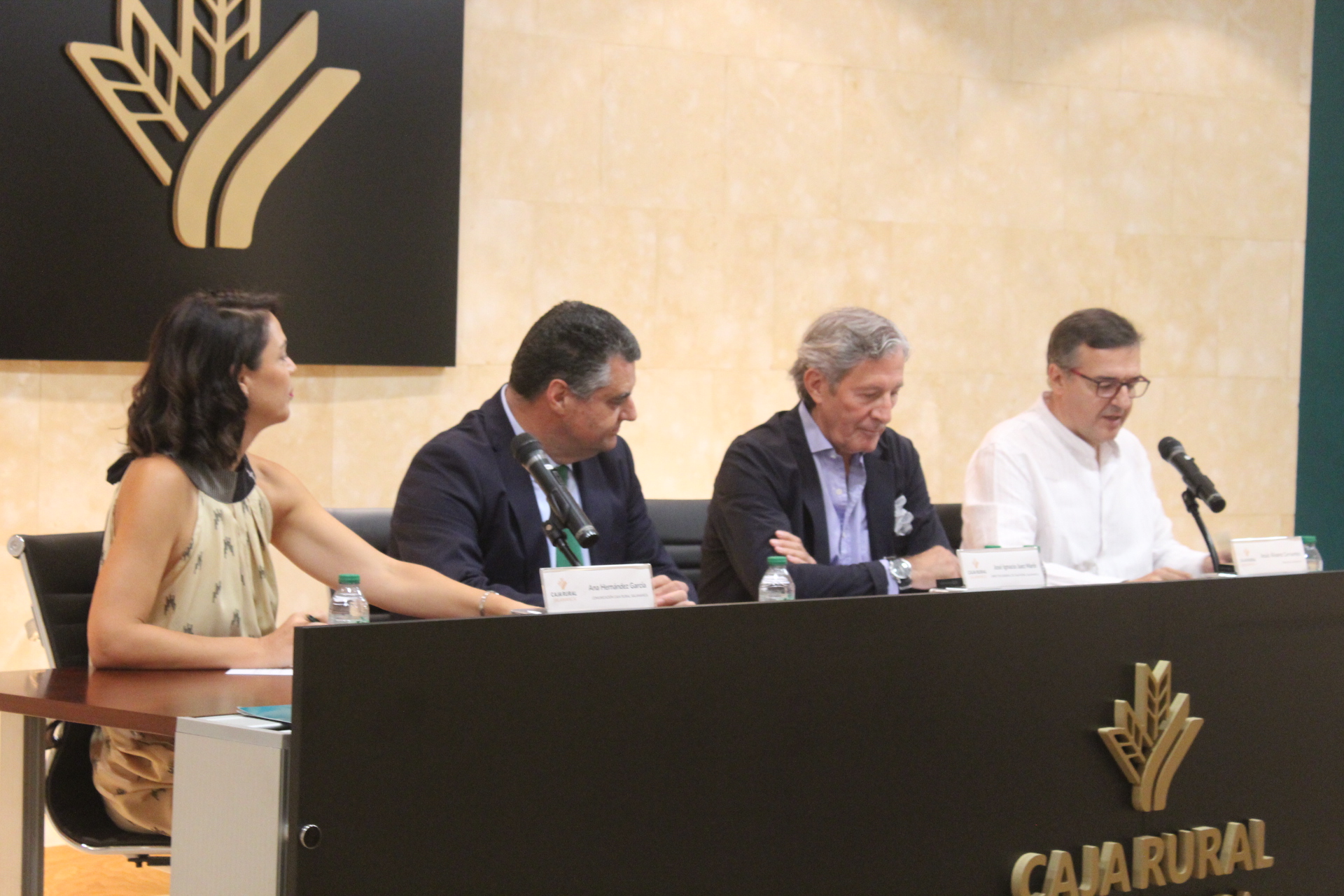 Charla De Jes&uacute;s &Aacute;lvarez  