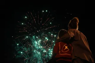 Fuegos artificiales en el entorno del Puente Romano