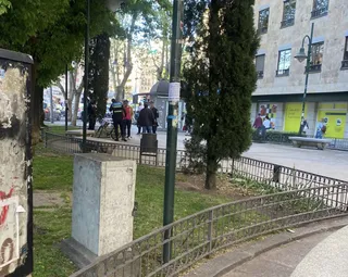 Dos jóvenes acosan a una anciana en el paseo de Carmelitas