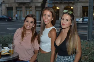 Feria de día: viernes 8. tarde