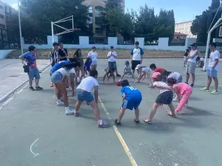 El trabajo de la Asociación Juvenil Prodesi en una imagen de este verano - Asociación Juvenil Prodesi