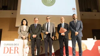 Más de 260 juristas de 18 países participan en los Cursos de Especialización en Derecho de la USAL | Universidad de Salamanca
