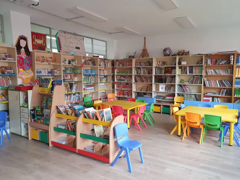 Biblioteca del CEIP Miguel Hernández