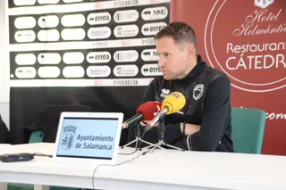 Mario Simón en rueda de prensa