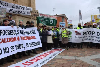 Protesta ciudadana por la planta de biogas en Castellanos de Villiquera | Mateo G.J.