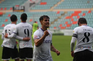 Caramelo celebra un gol ante el Laredo | FOTO SALAMANCA24HORAS.COM