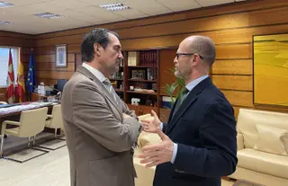 El Consejero de MA y el delegado de Iberdrola en CYL