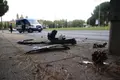 Un herido tras la colisión de un turismo con una farola en la calle Saavedra y Fajardo