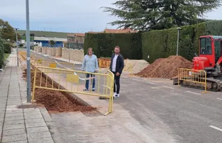 Carrascal de Barregas comienza las obras para mejorar el sistema de impulsión de agua en la calle Azorín