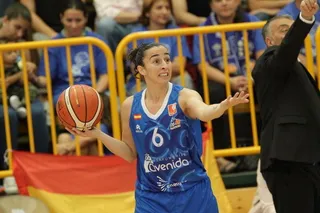 Silvia Domínguez y Laura Nicholls, convocadas por la Selección