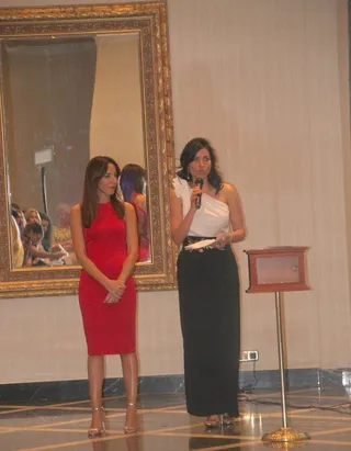 Desfile benéfico en favor de Venezuela