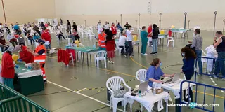 Unas 900 personas personas de entre 56 y 59 años se vacunan en Peñaranda