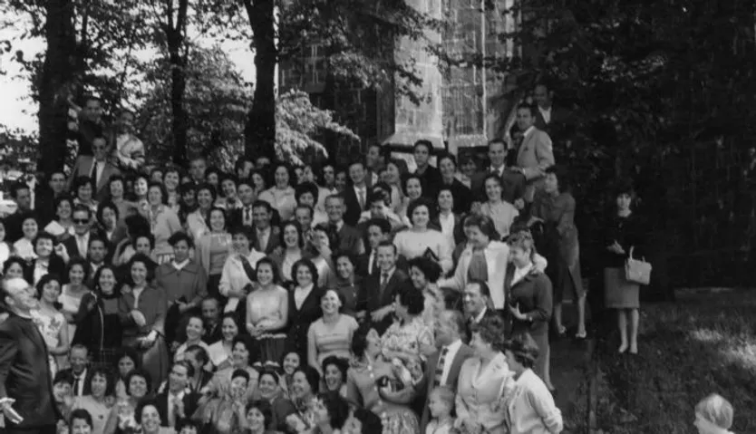 Mujeres en Westfalia en 1960 Carlos Muñoz Álvarez