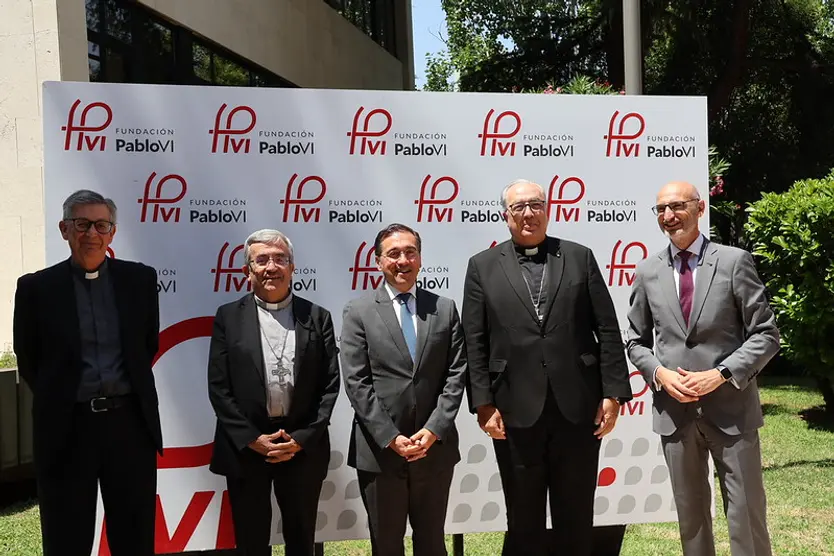 El rector de la Universidad Pontificia de Salamanca, Santiago García-Jalón de la Lama asiste a la jornada de clasura de la Escuela de Verano ‘El colapso de la democracia. La oportunidad para una geopolítica al servicio del ser humano’ | UPSA