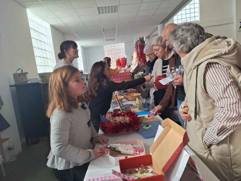 Mercadillo solidario de Navidad en Villoria con productos artesanales