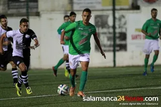 Garban con la camiseta del Guijuelo