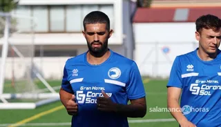 Dani García, en un entrenamiento en Unionistas | FOTO SALAMANCA24HORAS.COM