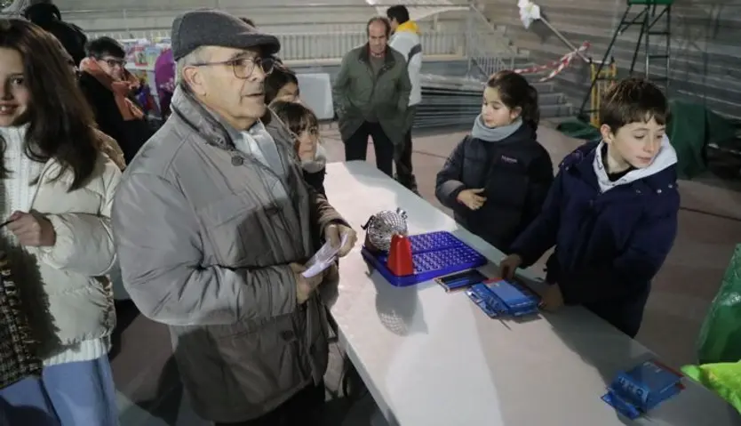 Carbajosa, bingo Avecarsa Mercado Navideño