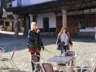 Loles León y Bibiana Fernández graban en La Alberca un spot publicitario