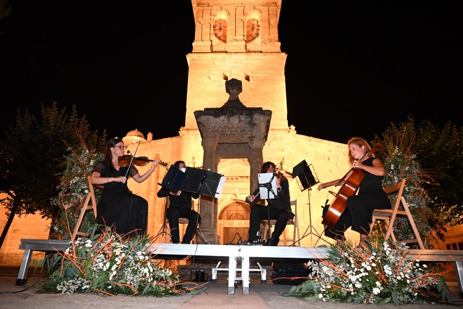 La Catedral De Ciudad Rodrigo Y La Iglesia De Cerralbo Estrenan Nueva Iluminaci&oacute;n. Ayuntamiento De Ciudad Rodrigo