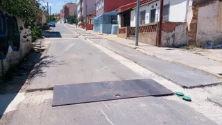 El PSOE critica la falta de asfaltado en calles de Vistahermosa un mes después del cambio de tuberías