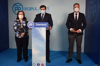 José Antonio Bermúdez, María Jesús Moro y Bienvenido de Arriba