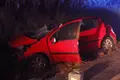 Uno de los coches implicados en la fuerte colisión