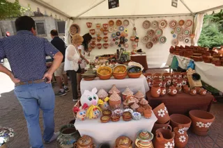 La plaza de los Bandos acoge la Feria de Alfarería Ciudad de Salamanca