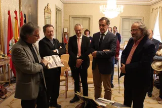 Presentación del cuaderno ‘Mientras dure la guerra’ en el Ayuntamiento de Salamanca.