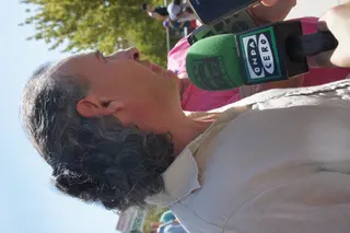Concentración de ganaderos en la sede de la Junta de Castilla y León