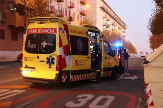 Atropellado un hombre en la calle del Bachiller Sansón Carrasco. Fotos Andrea M (3)