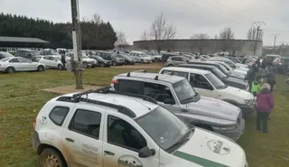 Coches de la protesta de los ganaderos realizada esta mañana de viernes en Vitigudino. Foto: @AbarcaEva