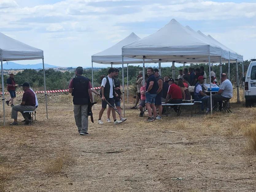Extraordinaria participación en la tirada al plato de Lumbrales