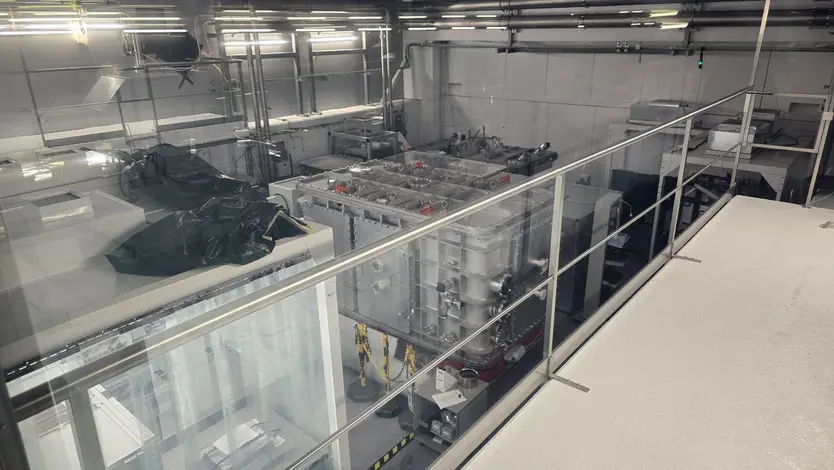 Visita a las instalaciones del Centro de Láseres Pulsados