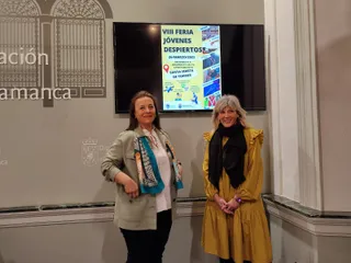 Mari Cruz Gacho, concejala de Juventud en Santa Marta y Eva Picado, diputada de Bienestar Social