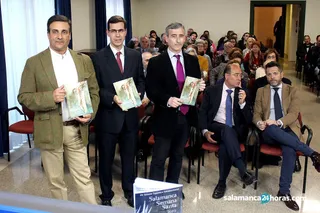 Presentación de la revista 'Pasión en Salamanca' (2)