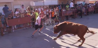 Concurrido segundo toro del cajón en tarde calurosa
