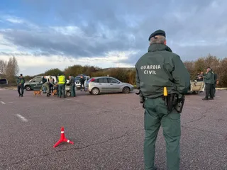 Así trabaja el operativo coordinado de Guardia Civil y PSP que fiscaliza el paso de armas de fuego | S24H