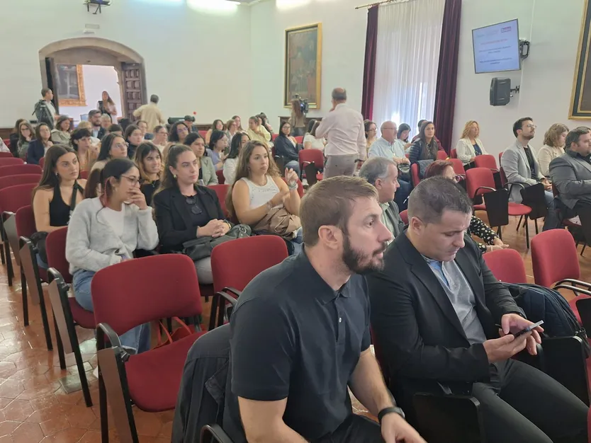 La ministra Sira Rego y el rector Juan M Corchado inauguran dos másteres de la USAL (5)