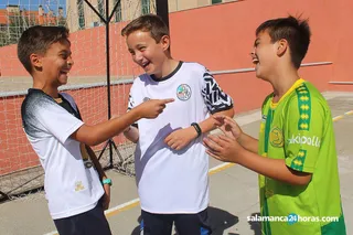 Derbi de patio de colegio 1