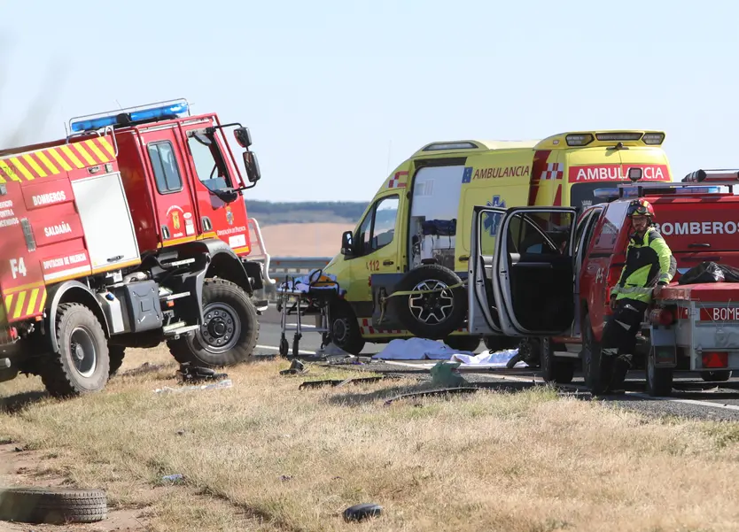 Accidente en la A-67, en Herrera de Duero (Palencia). Brágimo | ICAL