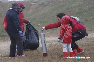Limpieza de basurta y residuos en Puente Ladrillo (19)